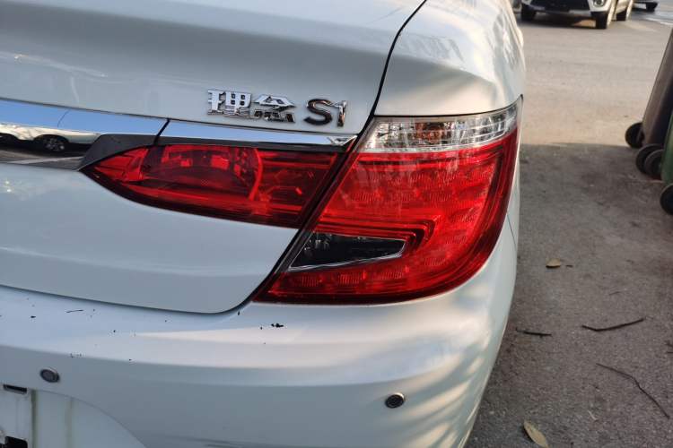 Used Everus S1 2014 1.3L Manual Comfort Edition Right Rear Taillight