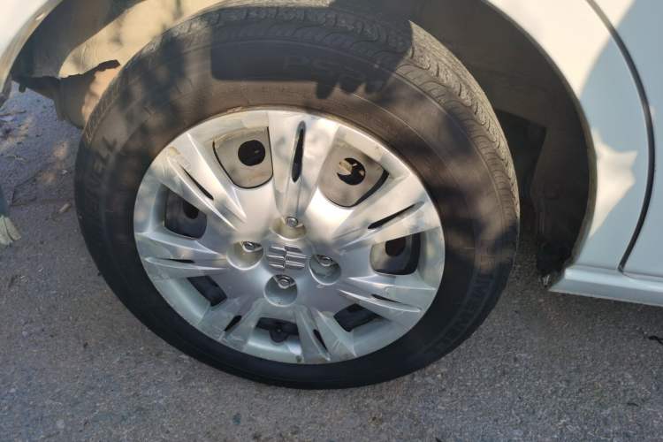 Used Everus S1 2014 1.3L Manual Comfort Edition Right Rear Wheel Hub