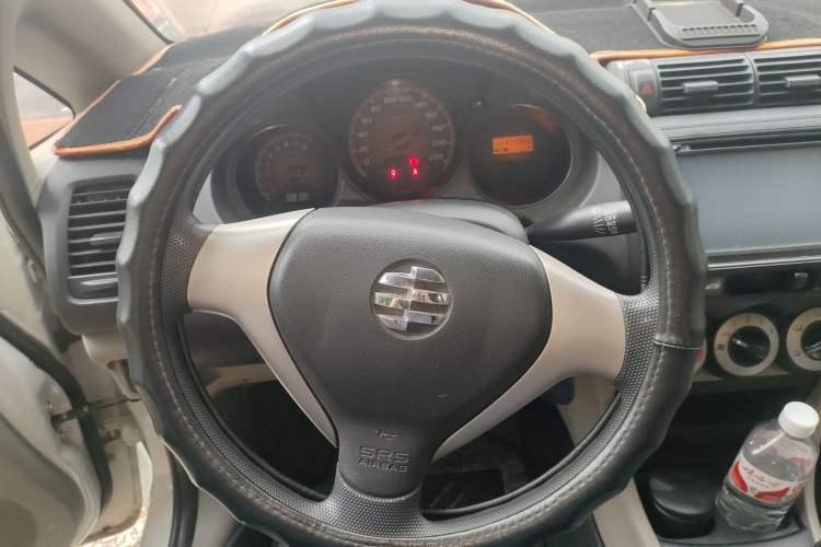 Used Everus S1 2014 1.3L Manual Comfort Edition Steering Wheel