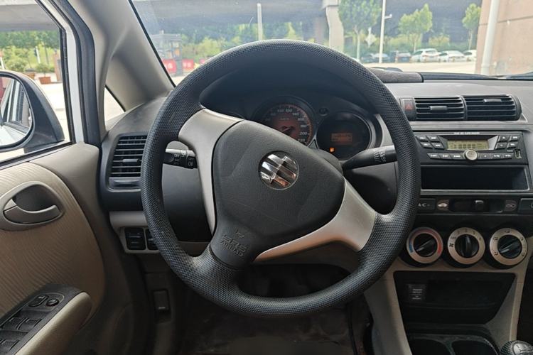 Used Everus S1 2014 1.3L Manual Comfort Edition Steering Wheel