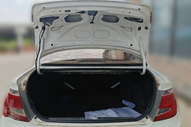 Used Everus S1 2014 1.3L Manual Comfort Edition Trunk