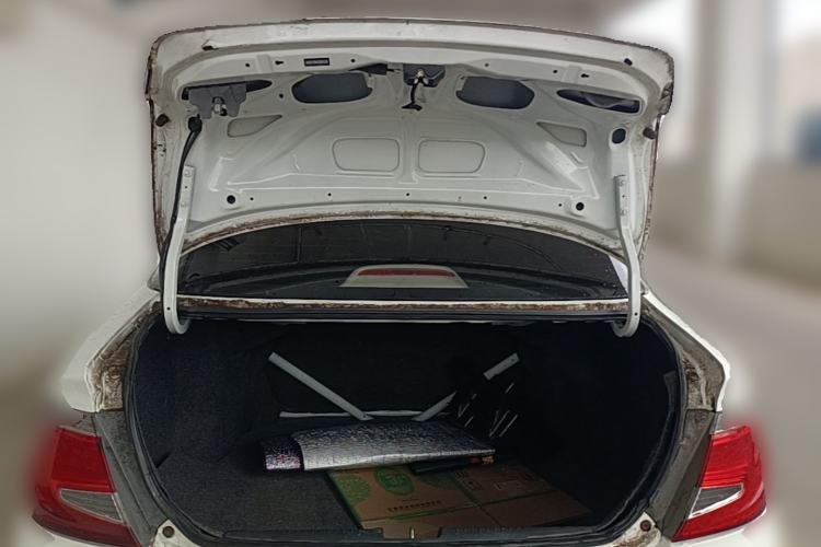 Used Everus S1 2014 1.3L Manual Comfort Edition Trunk