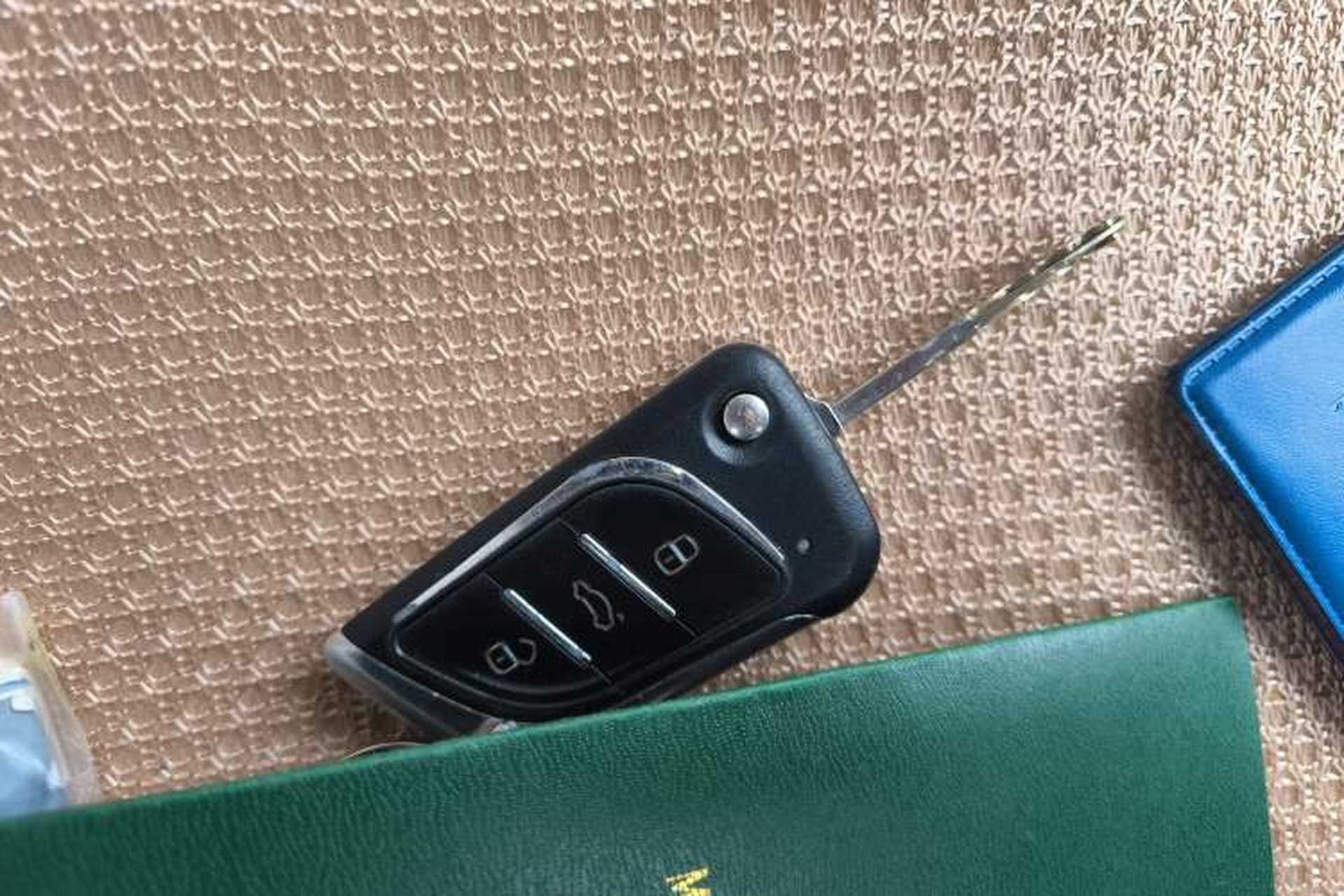 Used Everus S1 2014 1.3L Manual Comfort Edition Vehicle Key