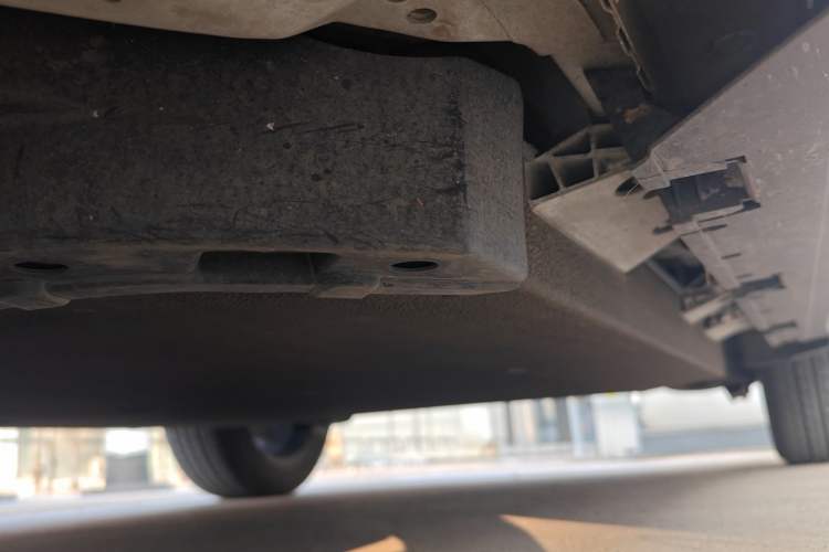 Used Everus VE-1 2021 S Pirelli Edition Chassis Front Left