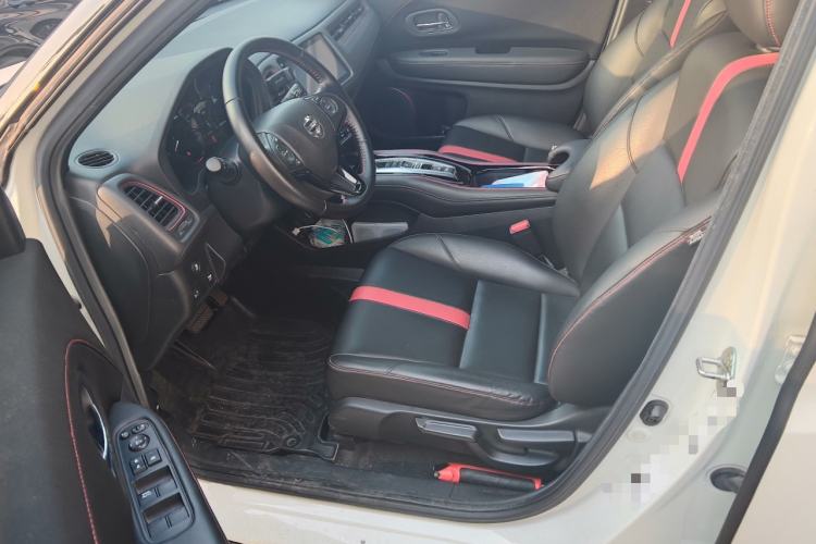 Used Everus VE-1 2021 S Pirelli Edition Driver Seat
