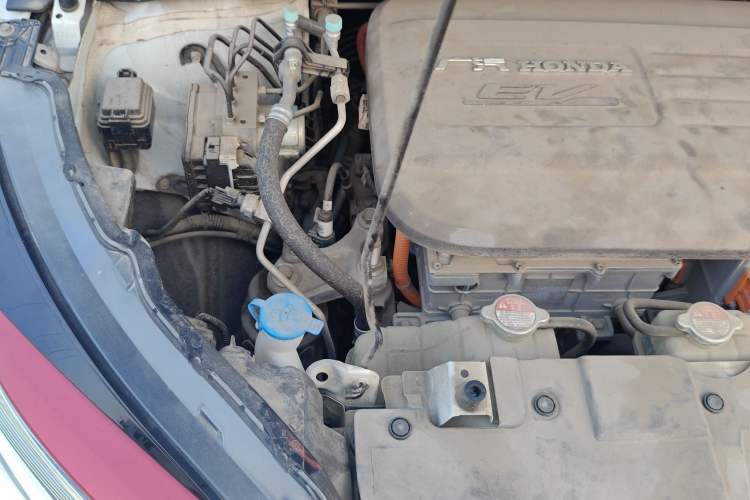 Used Everus VE-1 2021 S Pirelli Edition Engine Bay Right