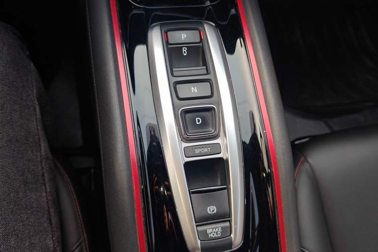 Used Everus VE-1 2021 S Pirelli Edition Gear Lever