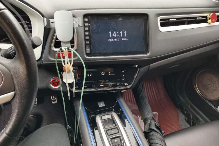Used Everus VE-1 2020 Luxury Edition Audio And AC Panel