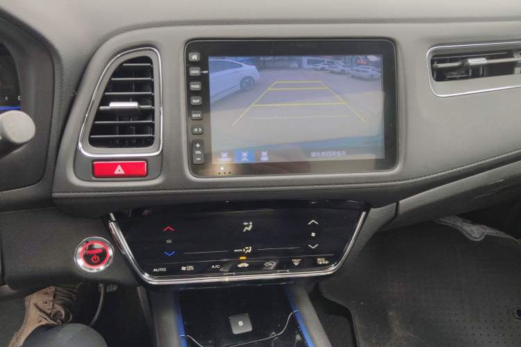 Used Everus VE-1 2020 Luxury Edition Audio And AC Panel