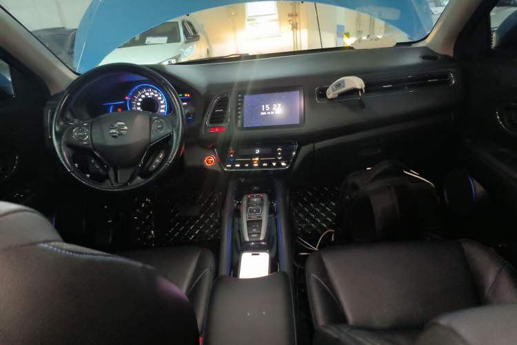 Used Everus VE-1 2020 Luxury Edition Center Console
