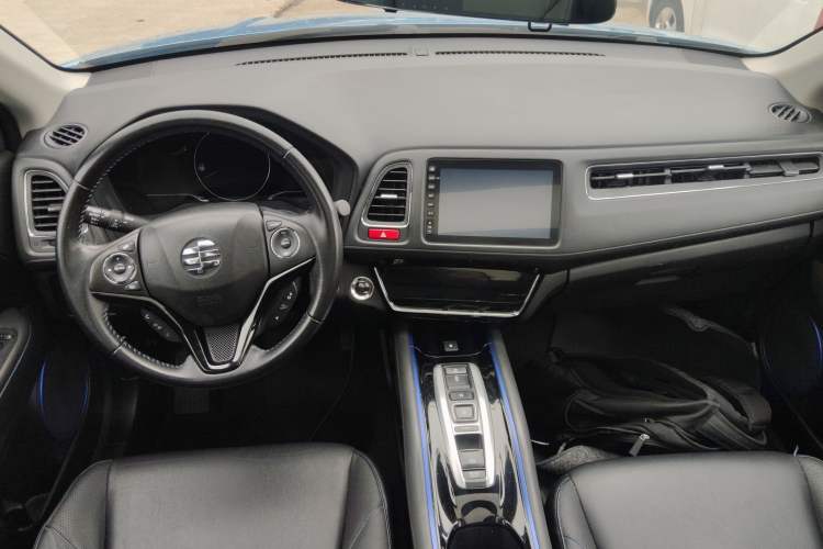 Used Everus VE-1 2020 Luxury Edition Center Console