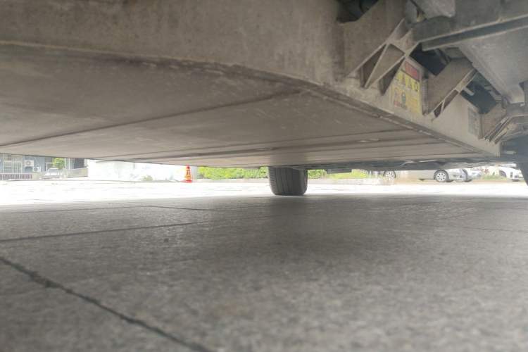 Used Everus VE-1 2020 Luxury Edition Chassis Rear Right