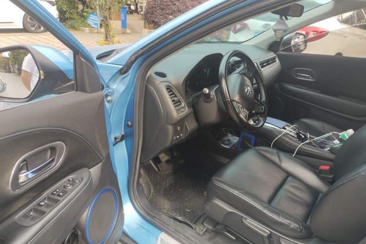 Used Everus VE-1 2020 Luxury Edition Driver Seat