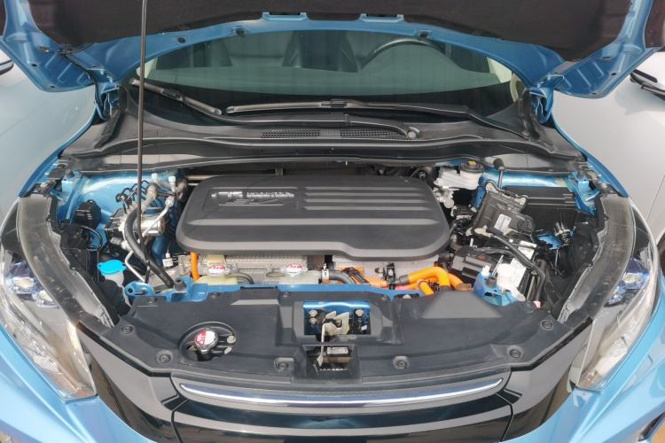 Used Everus VE-1 2020 Luxury Edition Engine Bay