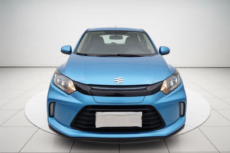 Used Everus VE-1 2020 Luxury Edition Front