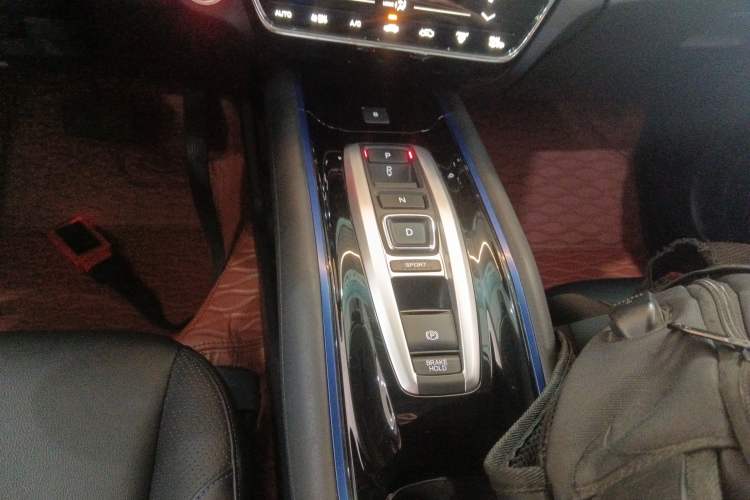 Used Everus VE-1 2020 Luxury Edition Gear Lever