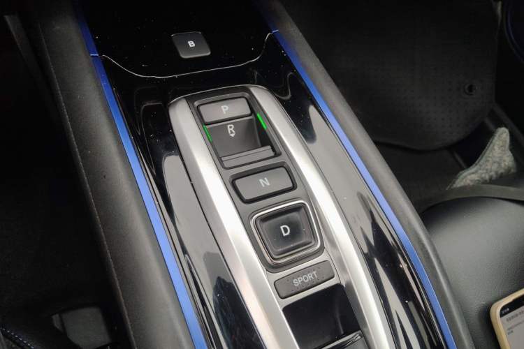 Used Everus VE-1 2020 Luxury Edition Gear Lever
