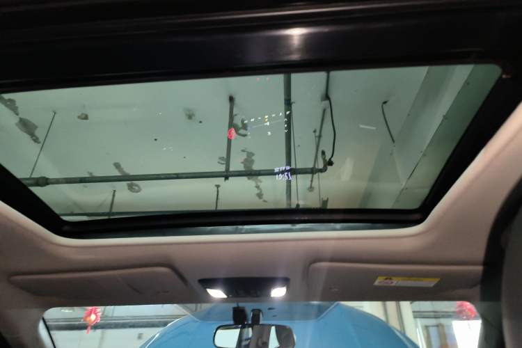 Used Everus VE-1 2020 Luxury Edition Headliner