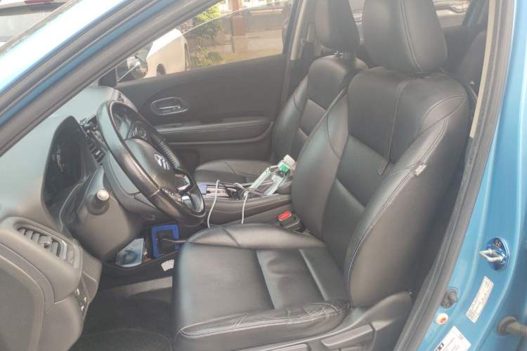 Used Everus VE-1 2020 Luxury Edition Left Front Seat