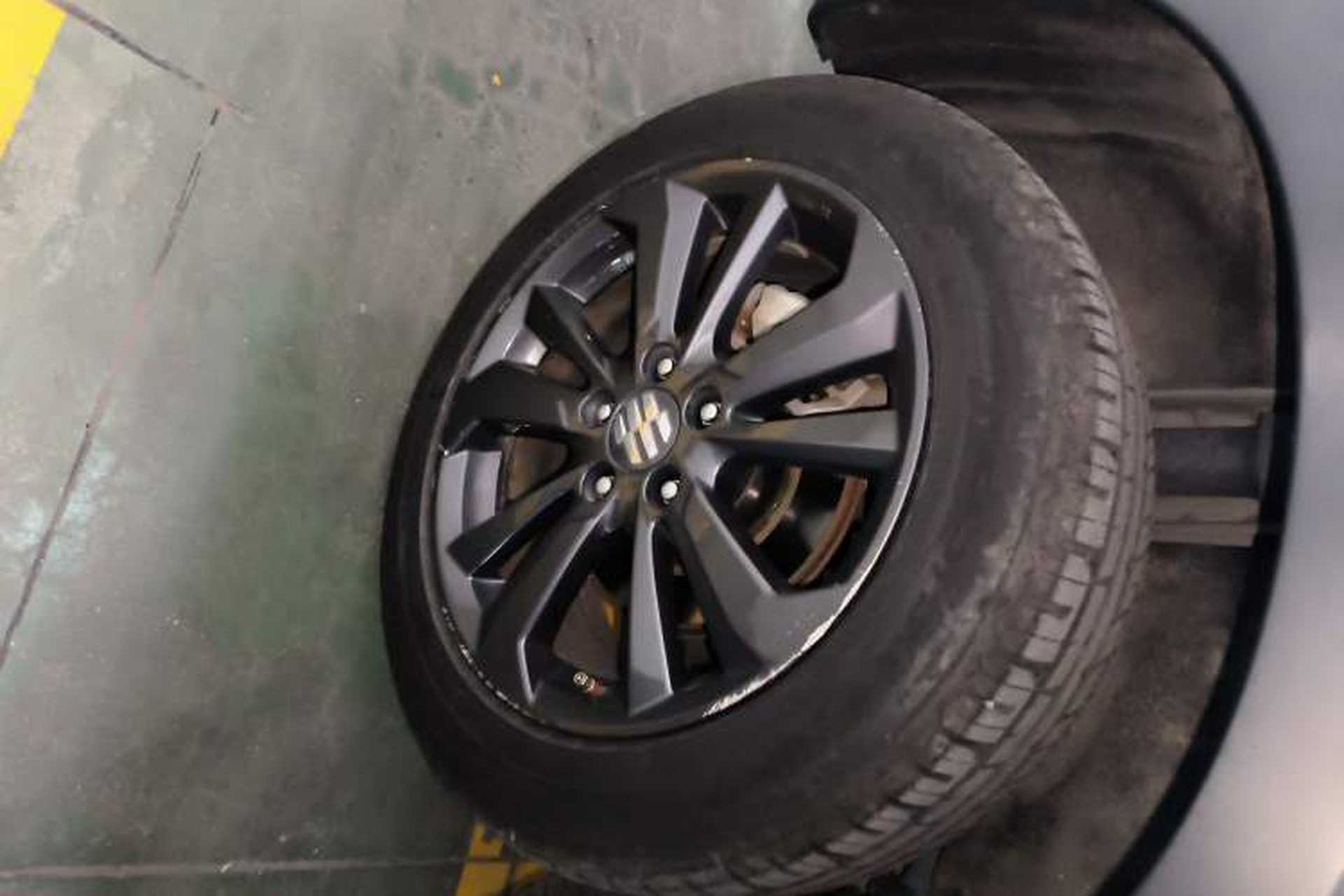 Used Everus VE-1 2020 Luxury Edition Right Rear Wheel Hub