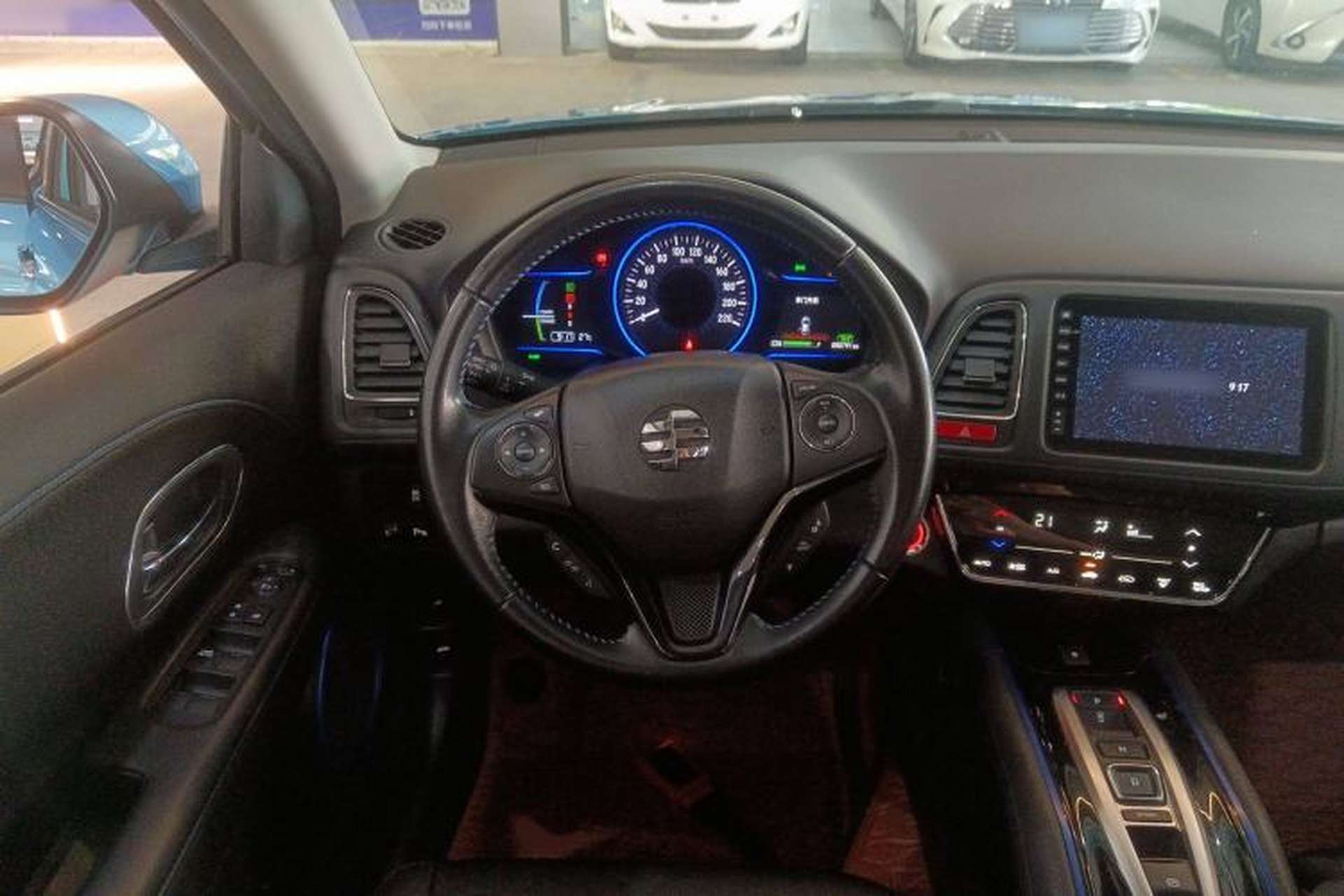 Used Everus VE-1 2020 Luxury Edition Steering Wheel