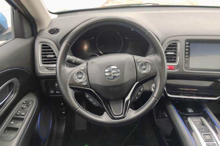 Used Everus VE-1 2020 Luxury Edition Steering Wheel