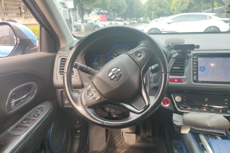 Used Everus VE-1 2020 Luxury Edition Steering Wheel