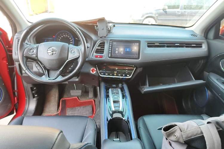 Used Everus VE-1 2020 Luxury Edition Center Console