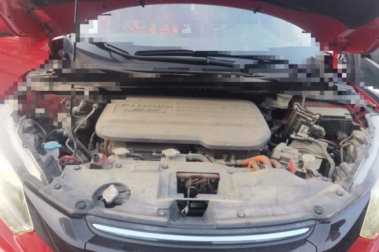 Used Everus VE-1 2020 Luxury Edition Engine Bay
