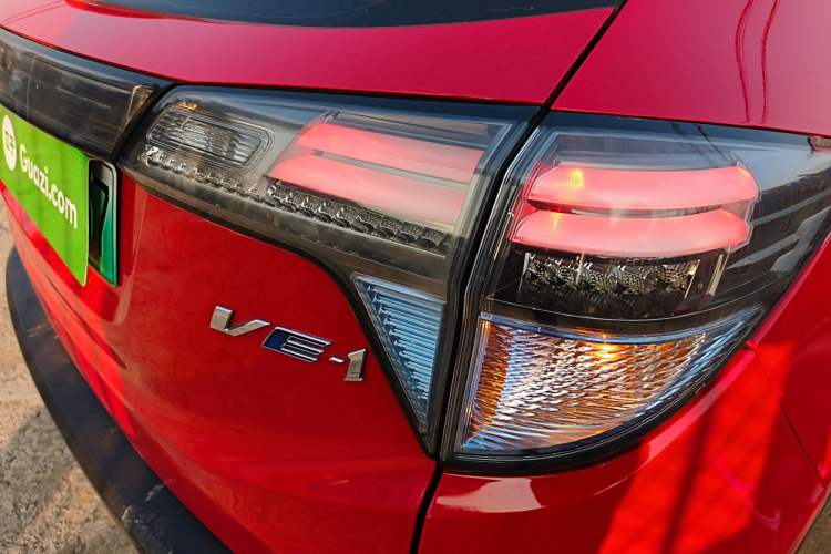 Used Everus VE-1 2020 Luxury Edition Exterior 6