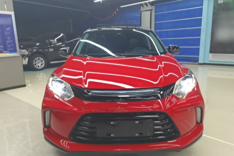 Used Everus VE-1 2020 Luxury Edition Front