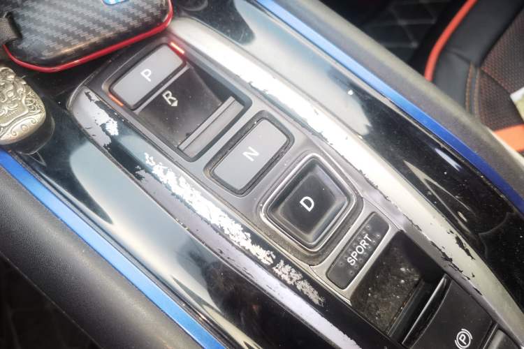 Used Everus VE-1 2020 Luxury Edition Gear Lever
