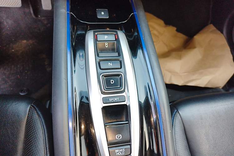 Used Everus VE-1 2020 Luxury Edition Gear Lever