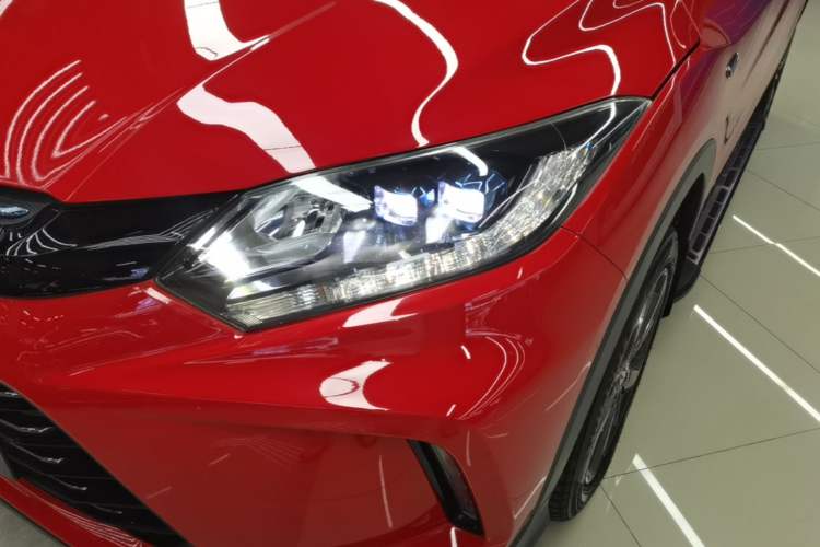 Used Everus VE-1 2020 Luxury Edition Left Front Headlight