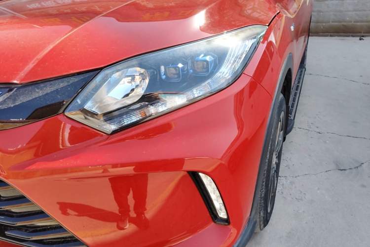 Used Everus VE-1 2020 Luxury Edition Left Front Headlight