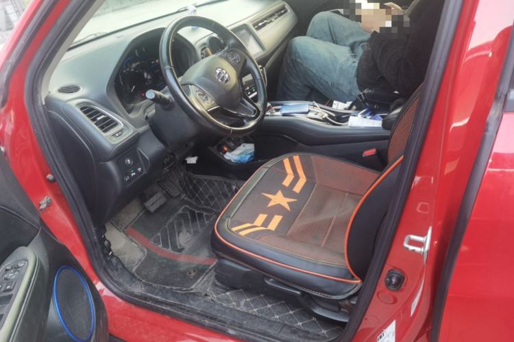 Used Everus VE-1 2020 Luxury Edition Left Front Seat
