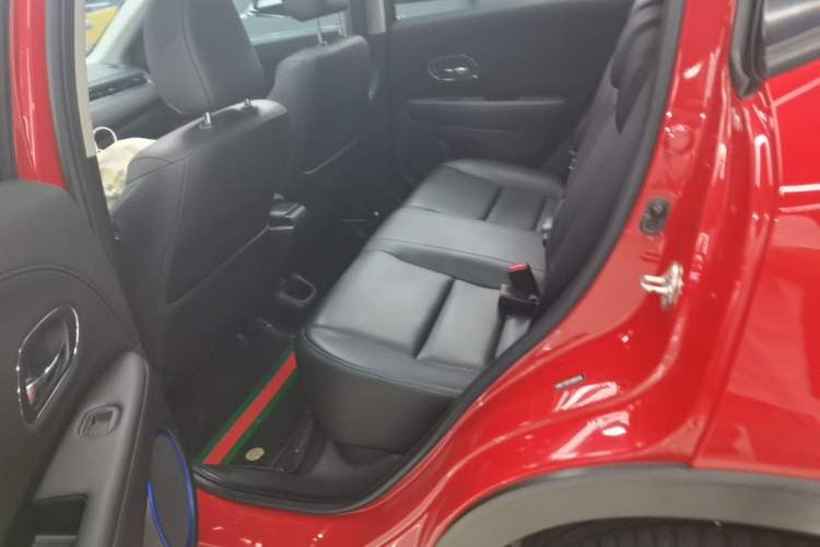 Used Everus VE-1 2020 Luxury Edition Left Rear Seat
