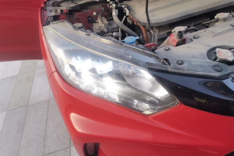 Used Everus VE-1 2020 Luxury Edition Right Front Headlight