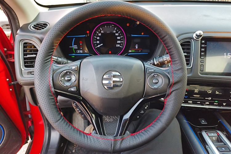 Used Everus VE-1 2020 Luxury Edition Steering Wheel