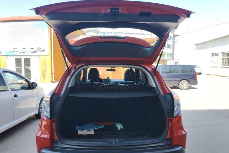 Used Everus VE-1 2020 Luxury Edition Trunk
