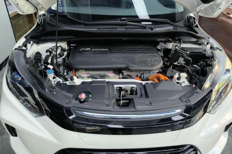 Used Everus VE-1 2020 Comfort Edition Engine Bay