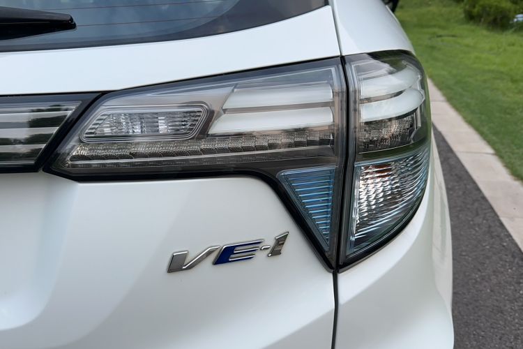 Used Everus VE-1 2020 Travel Edition Exterior 8