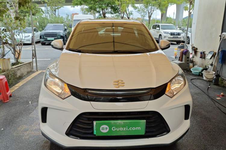 Used Everus VE-1 2020 Travel Edition Front