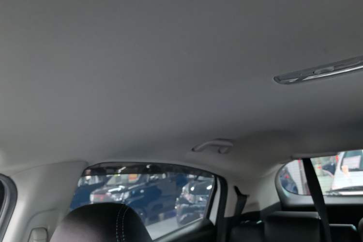 Used Everus VE-1 2020 Travel Edition Headliner