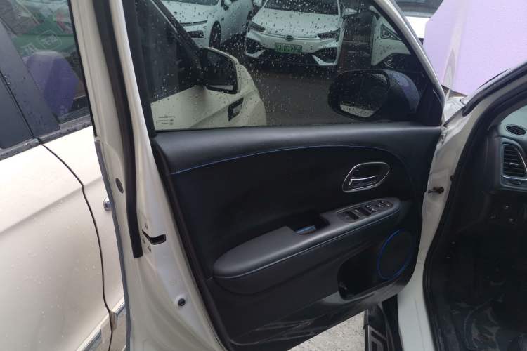Used Everus VE-1 2020 Comfort Edition Left Front Door Interior