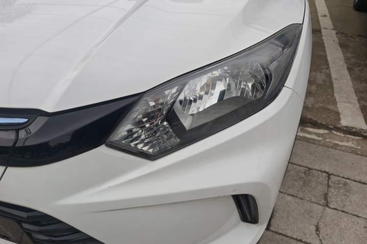 Used Everus VE-1 2020 Travel Edition Left Front Headlight