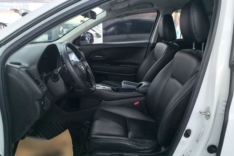 Used Everus VE-1 2020 Travel Edition Left Front Seat