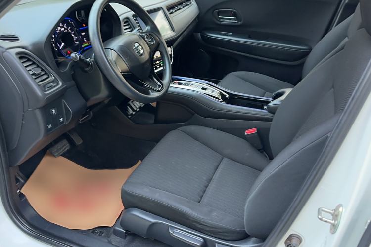 Used Everus VE-1 2020 Travel Edition Left Front Seat