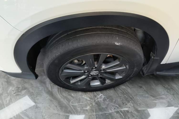 Used Everus VE-1 2020 Comfort Edition Left Front Wheel Hub