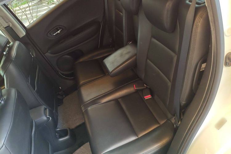 Used Everus VE-1 2020 Travel Edition Left Rear Seat